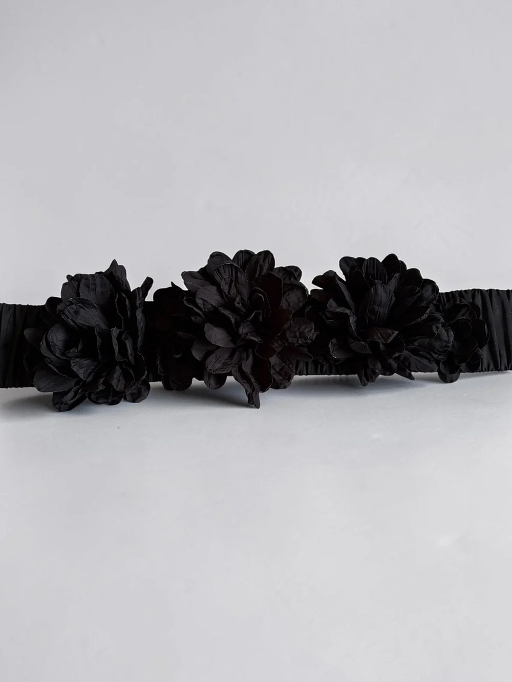 NWT Zara Silky Floral Black Belt Size 30 Pleats Stretch Preppy Feminine Coquette